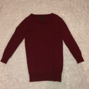 maroon sweater